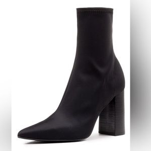 Jeffrey Campbell Siren 8.5 black pointed toe booties neoprene